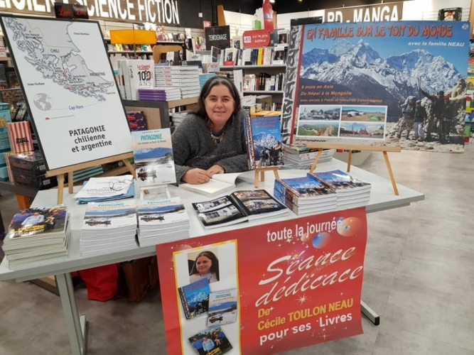 News 147 (2/04/19)  invisible News 147 (2/04/19) invisible