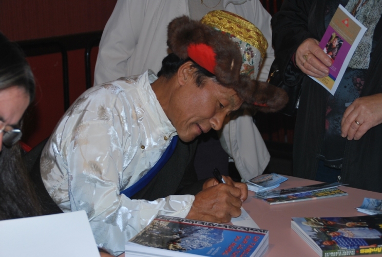 News 102  4/11//15 invisible News 102 4/11//15 invisible