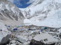les expeditions sinstallent News  17  Nepal  invisible